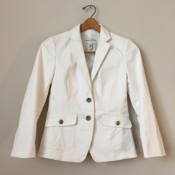 Banana Republic Jackets & Blazers - Banana Republic Petites Ivory White Blazer sz 2P
